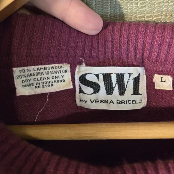 Vintage SW1 Vesna Bricelj Large Premium Magenta Lambswool Sweater [0037] - Picture 5 of 6